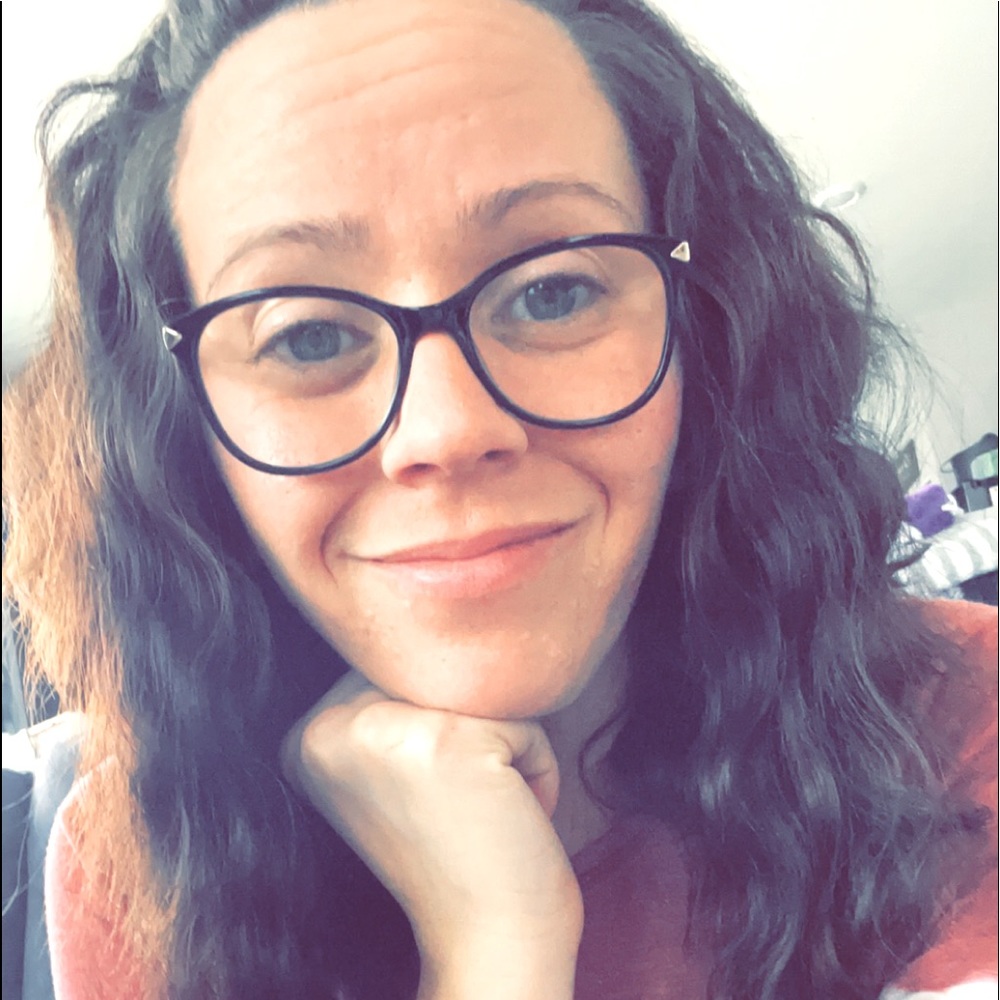 Meet your Posher, Ashley
